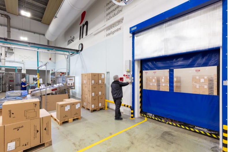 Rýchlobežné brány a protipožiarne rolety SPEDOS v spoločnosti Greiner Packaging