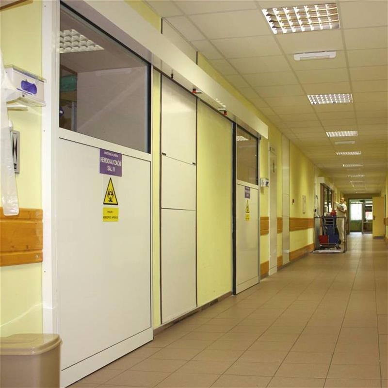 Prosklené jednokřídlé automatické dveře